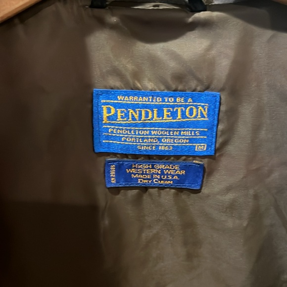 Geometric Patterned Jacket - Picture 3 of 9